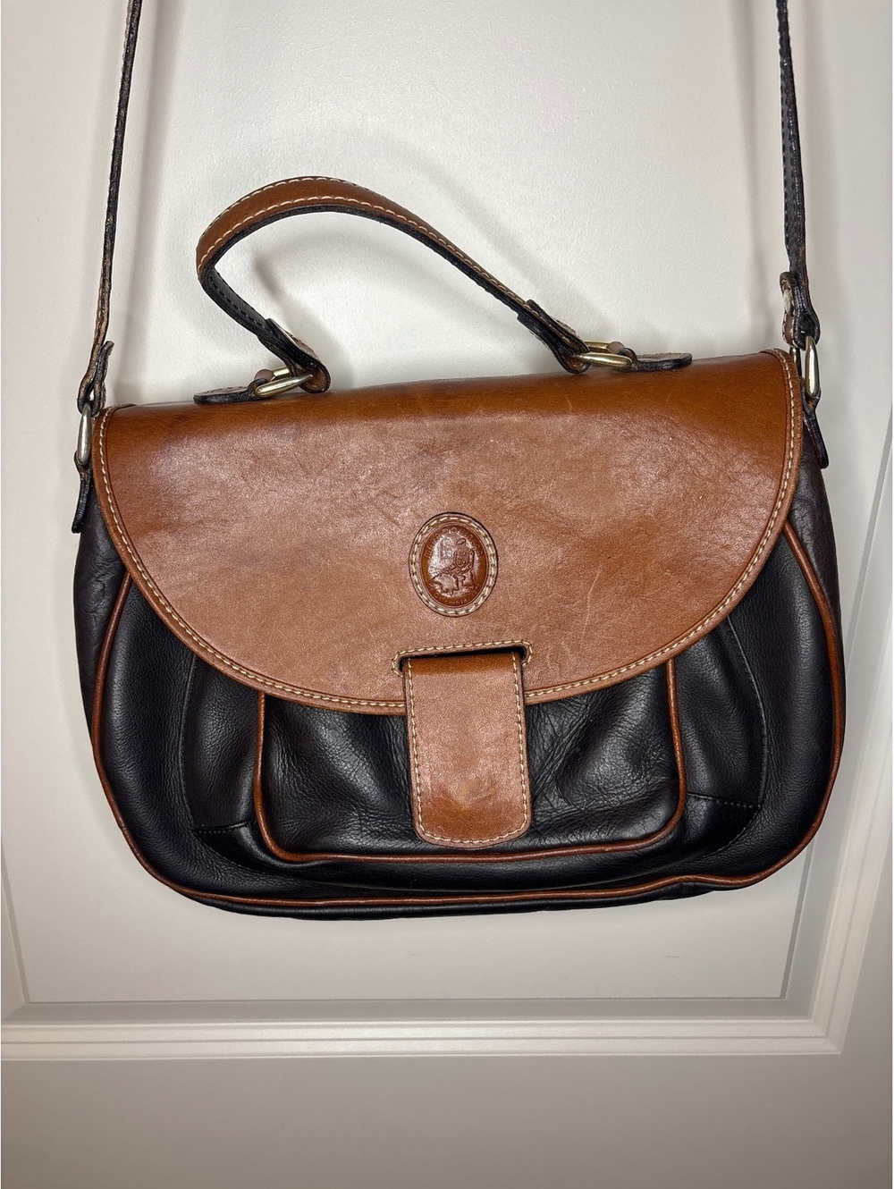 VINTAGE 1976 COLOMBIAN LEATHER SATCHEL